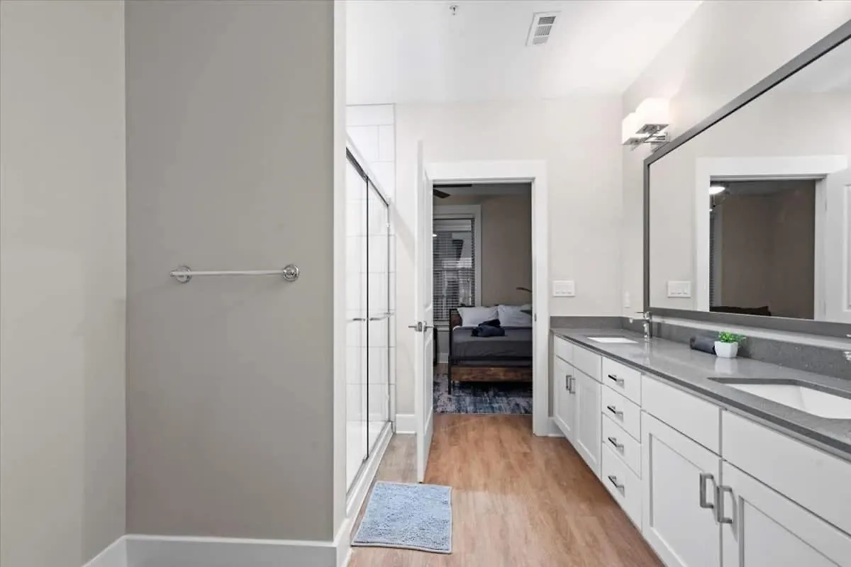 Luxe King 2Br Suite In Waverly Charlotte United States