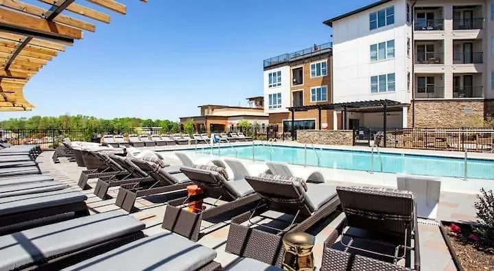 Luxe King 2Br Suite In Waverly Charlotte 0*,