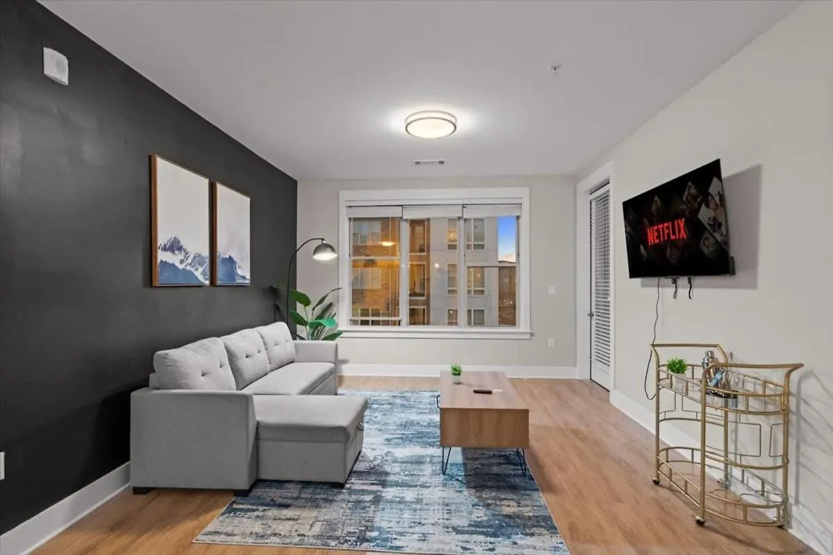 Luxe King 2Br Suite In Waverly Charlotte Apartment